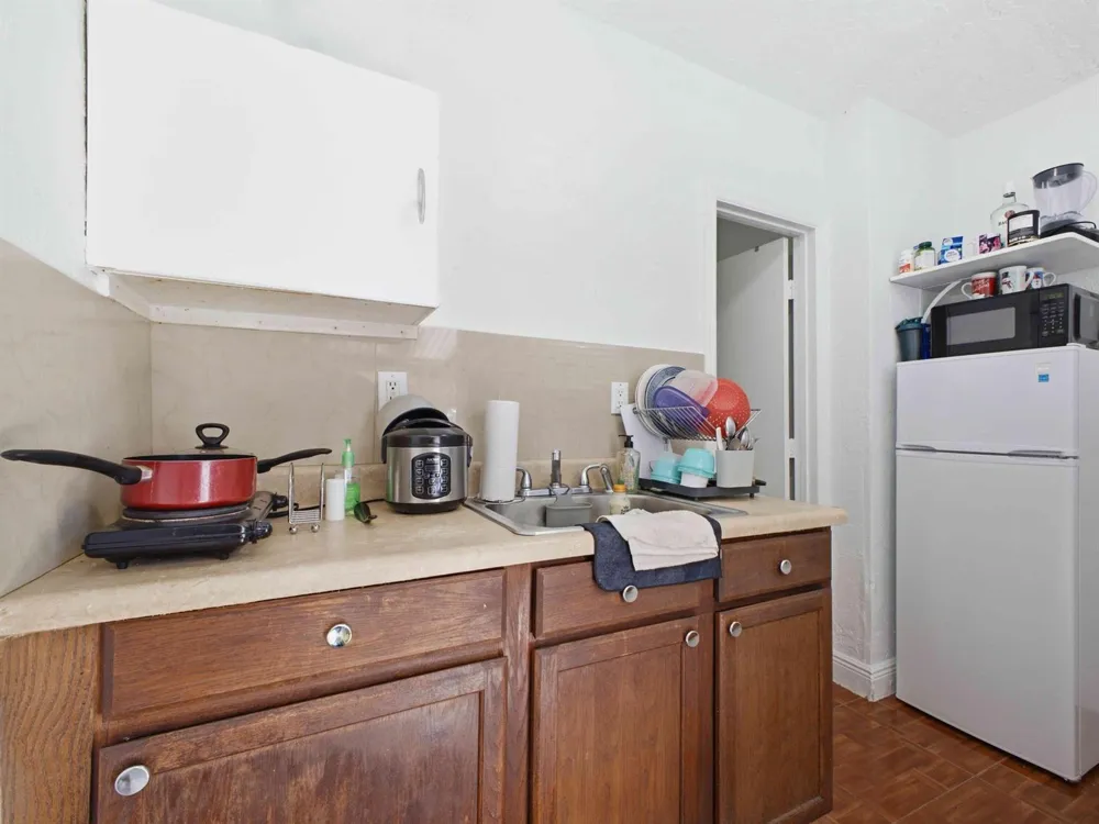801 HAMPTON ROAD West Palm Beach, FL 33405