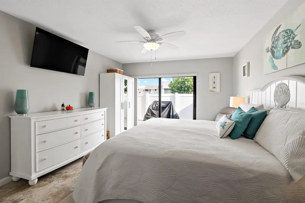3209 S LAKEVIEW CIRCLE #8105 Hutchinson Island, FL 34949