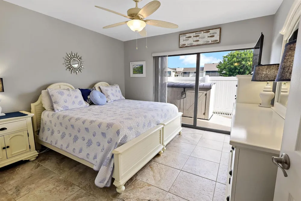 3209 S LAKEVIEW CIRCLE #8105 Hutchinson Island, FL 34949