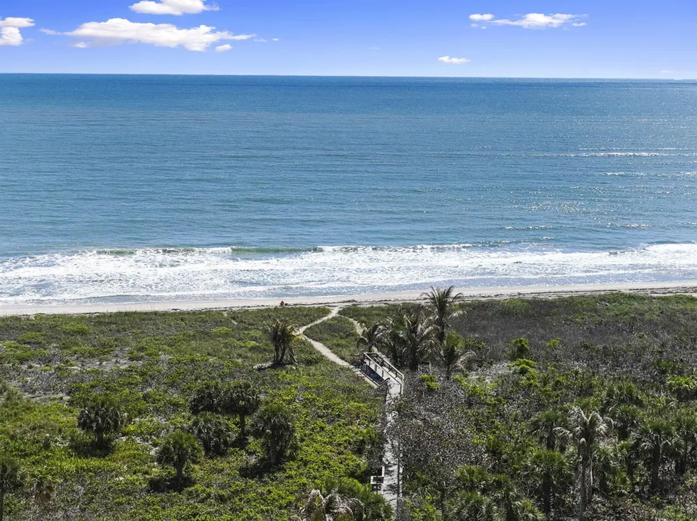 3209 S LAKEVIEW CIRCLE #8105 Hutchinson Island, FL 34949