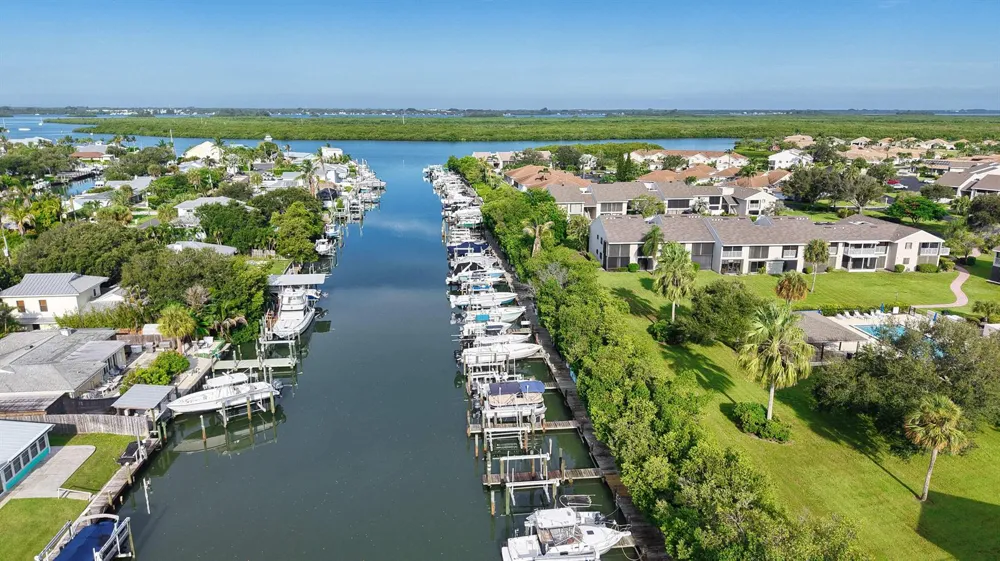 3209 S LAKEVIEW CIRCLE #8105 Hutchinson Island, FL 34949