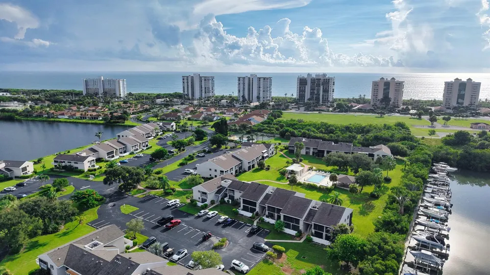 3209 S LAKEVIEW CIRCLE #8105 Hutchinson Island, FL 34949