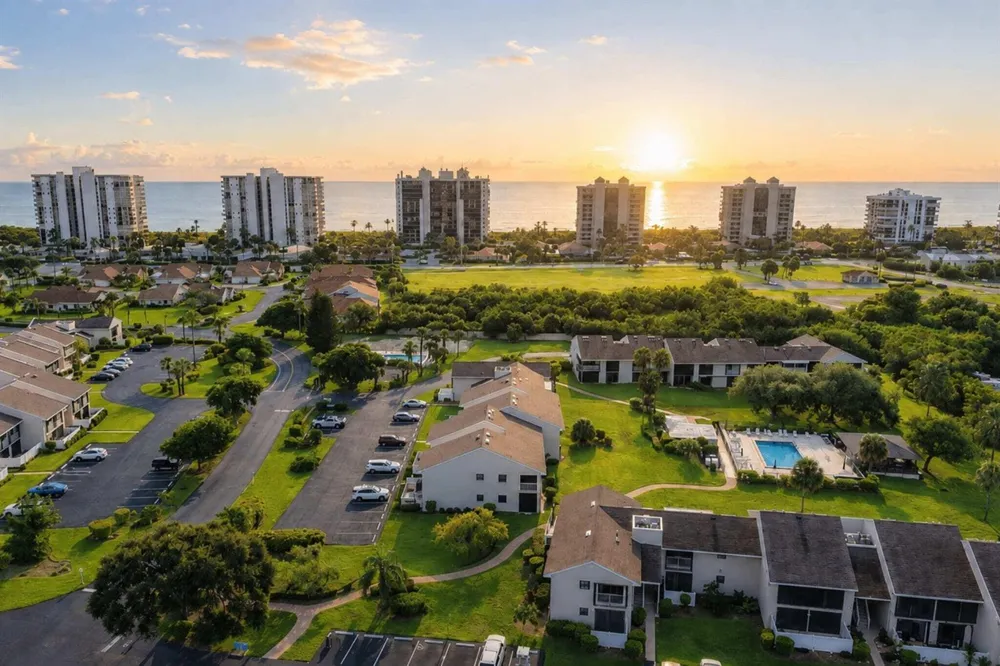 3209 S LAKEVIEW CIRCLE #8105 Hutchinson Island, FL 34949
