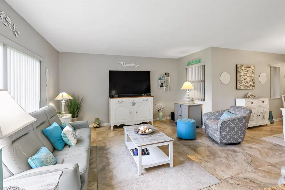 3209 S LAKEVIEW CIRCLE #8105 Hutchinson Island, FL 34949