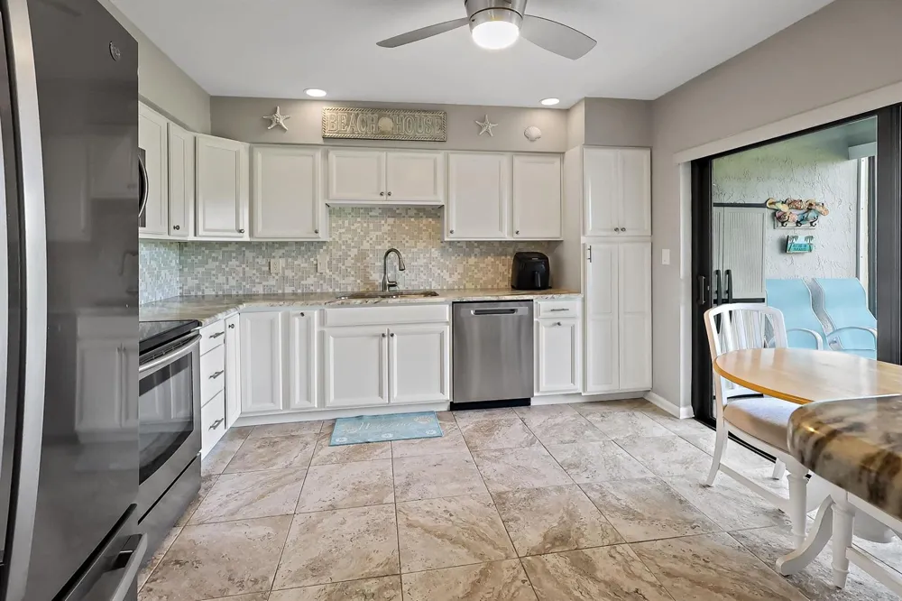 3209 S LAKEVIEW CIRCLE #8105 Hutchinson Island, FL 34949