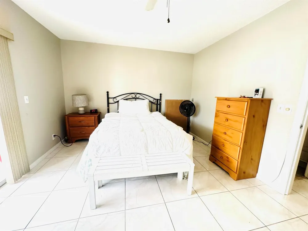 271 FARNHAM L Deerfield Beach, FL 33442
