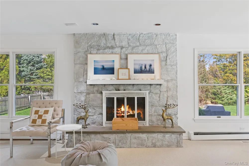 8 Niamogue Lane Quogue, NY 11959