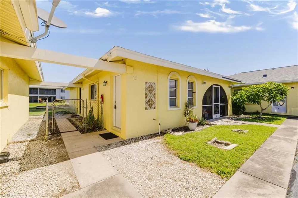 1245 SE 8th Street #103 Cape Coral, FL 33990