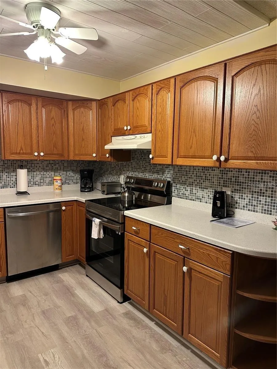 500 OSCEOLA AVENUE #403 Clearwater, FL 33755