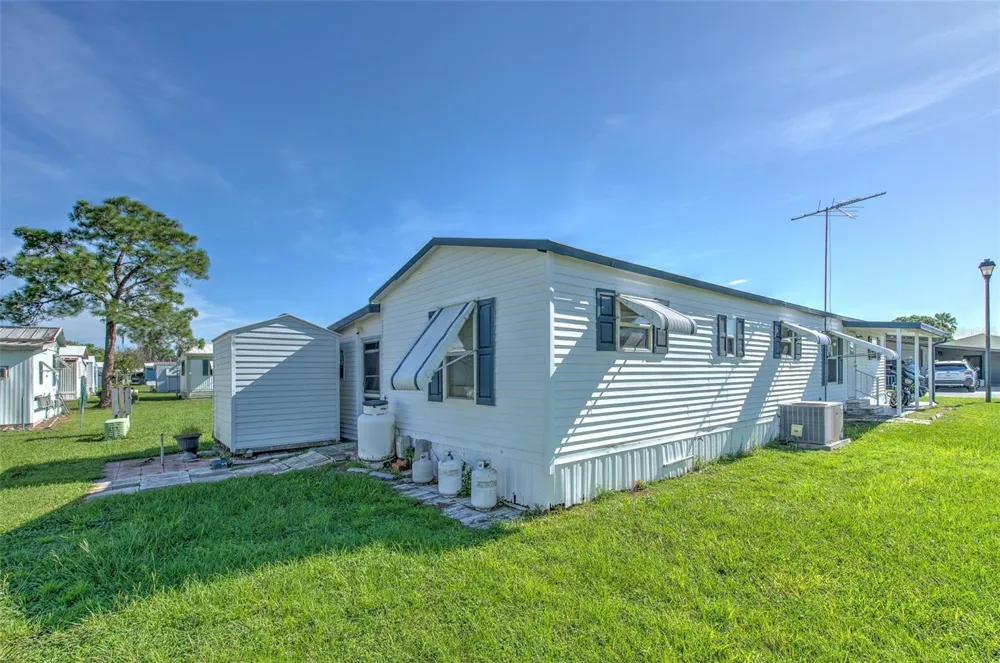 5309 MONTEGO DRIVE Zephyrhills, FL 33541