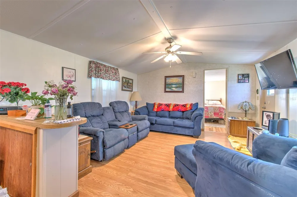 5309 MONTEGO DRIVE Zephyrhills, FL 33541