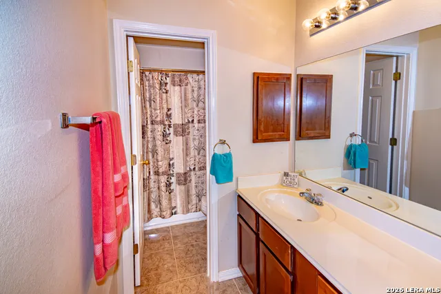 1322 WINSTON CV San Antonio, TX 78260