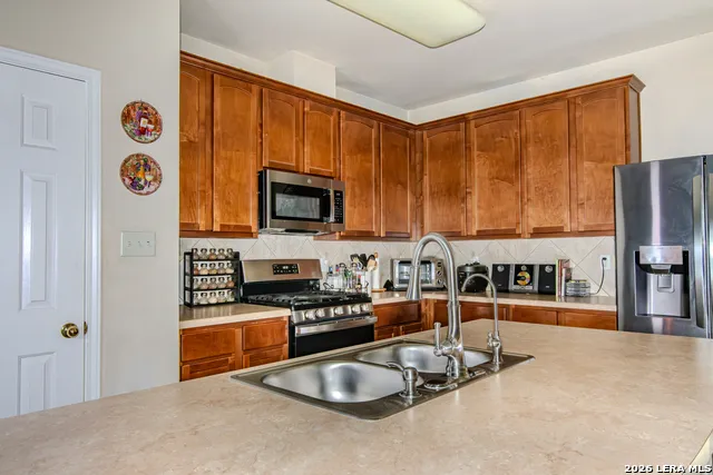 1322 WINSTON CV San Antonio, TX 78260