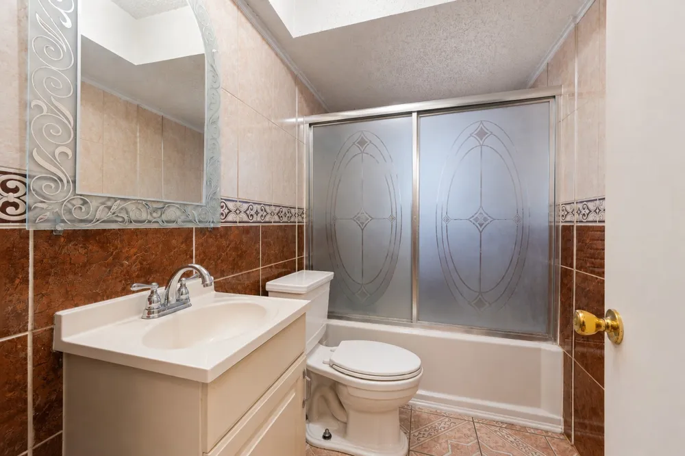 13105 Blossomheath Lane Dallas, TX 75240