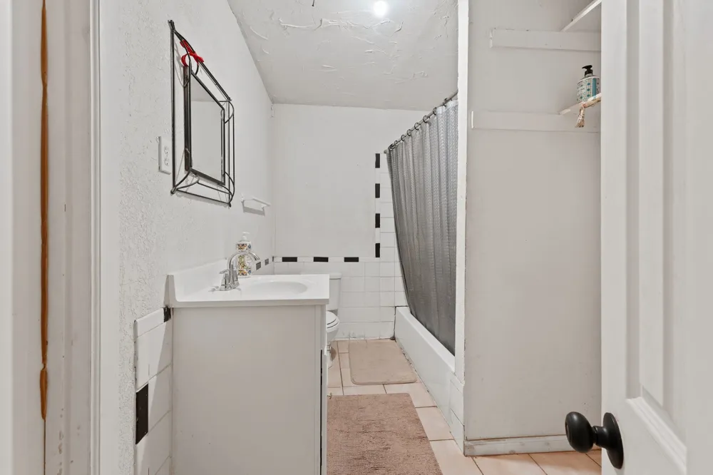 13105 Blossomheath Lane Dallas, TX 75240