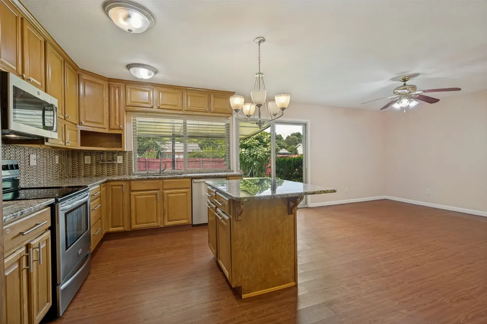 450 Woodhurst Drive Coppell, TX 75019
