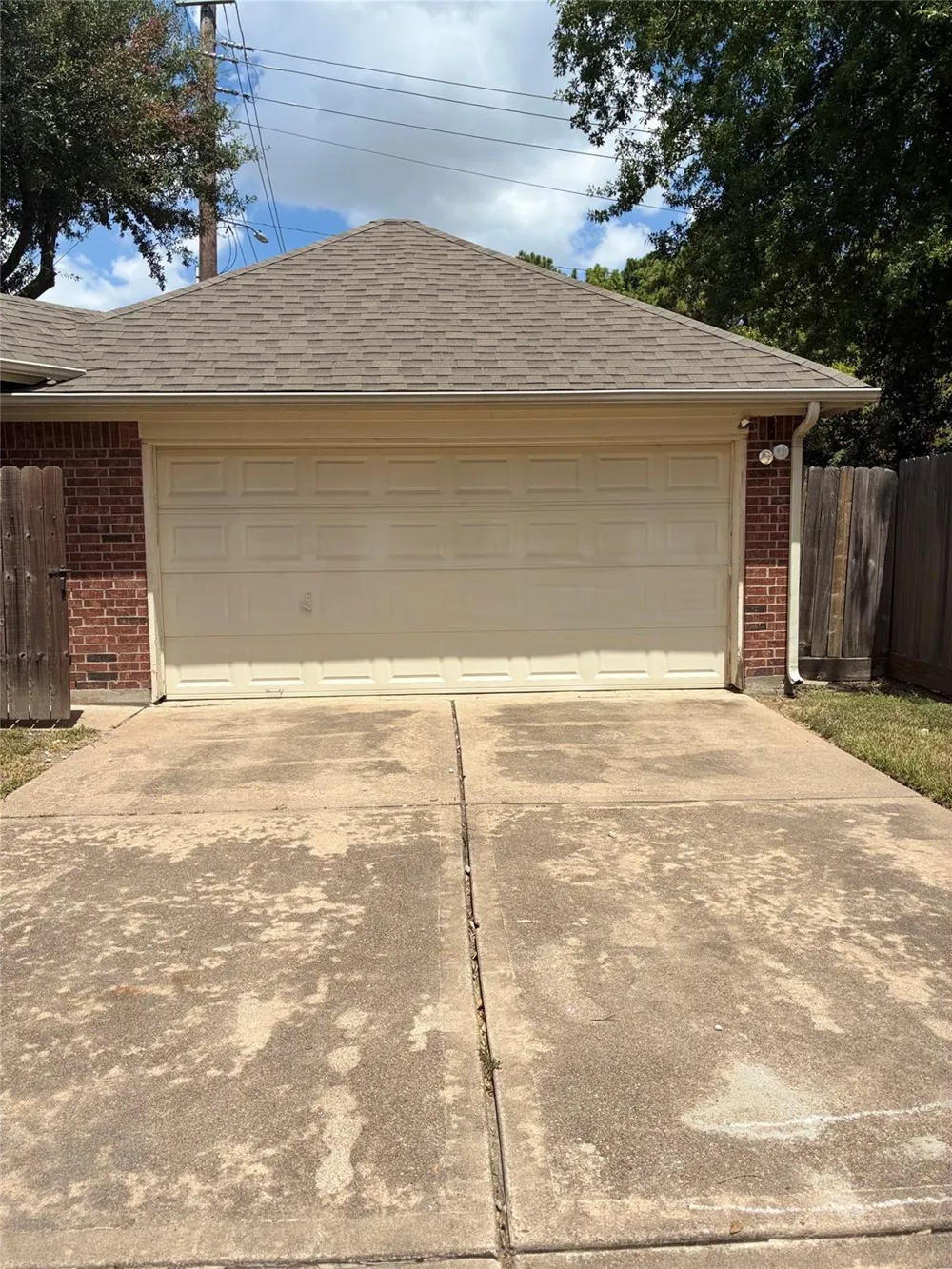3310 Elmcrest Drive Houston, TX 77088