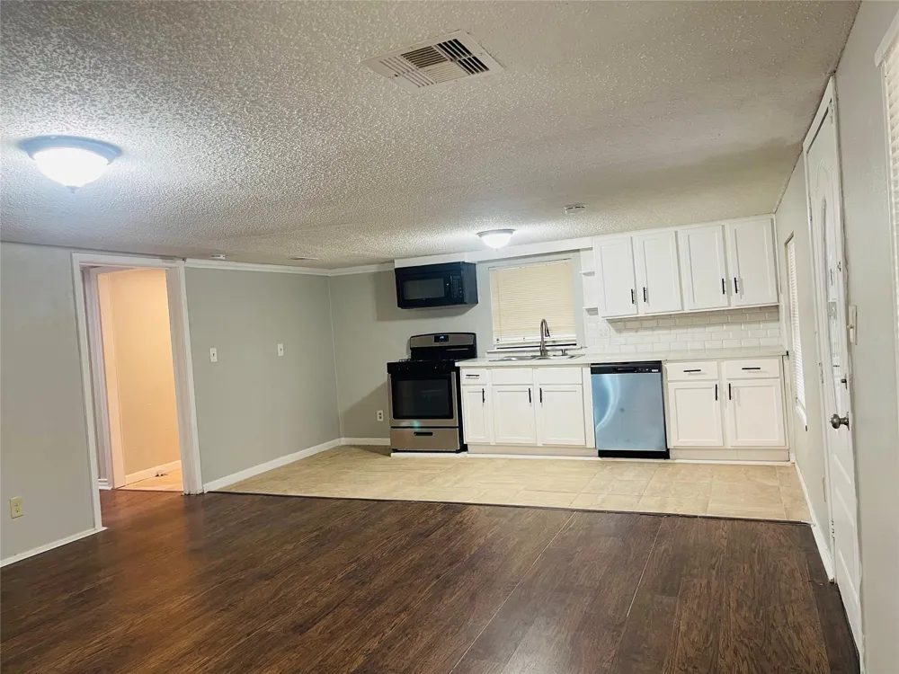 166 Sycamore Street Richwood, TX 77531