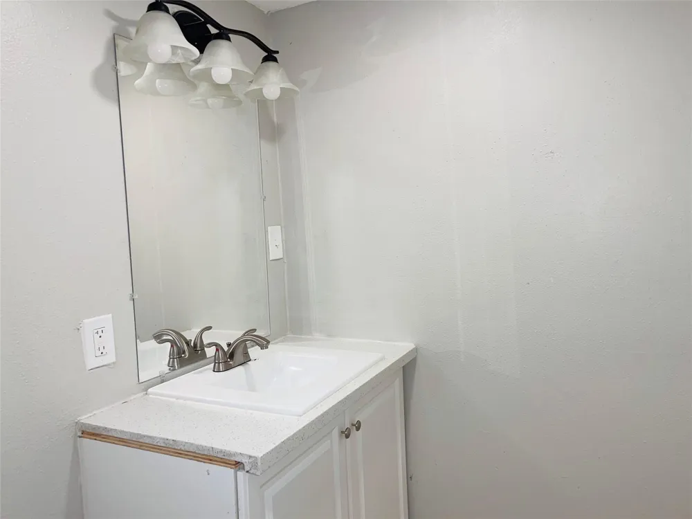 166 Sycamore Street Richwood, TX 77531