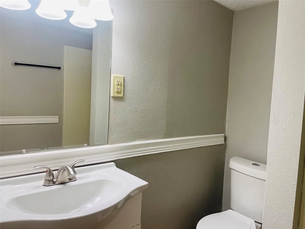 166 Sycamore Street Richwood, TX 77531