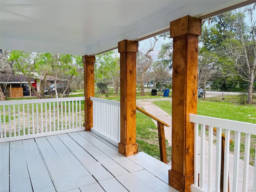 166 Sycamore Street Richwood, TX 77531