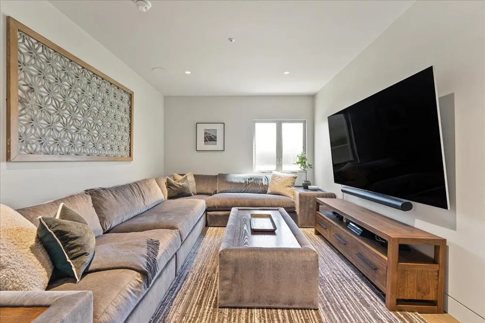 102 Long Leaf Lane Aptos, CA 95003