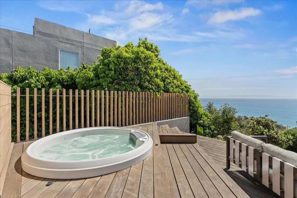 102 Long Leaf Lane Aptos, CA 95003
