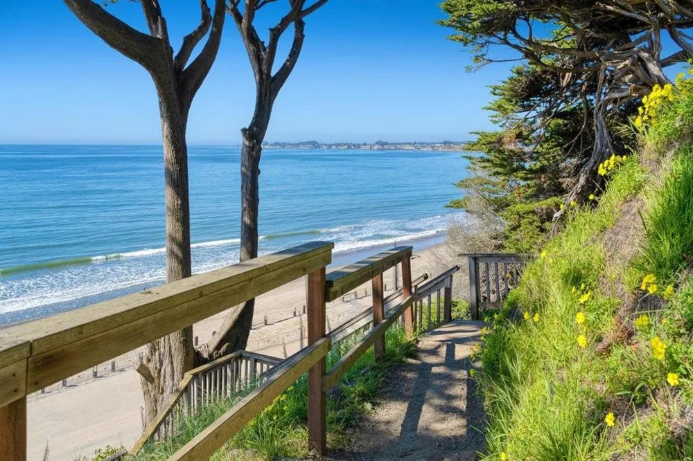 102 Long Leaf Lane Aptos, CA 95003