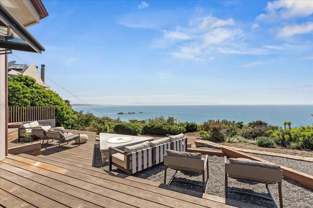 102 Long Leaf Lane Aptos, CA 95003