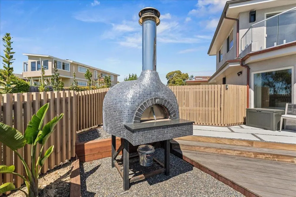 102 Long Leaf Lane Aptos, CA 95003
