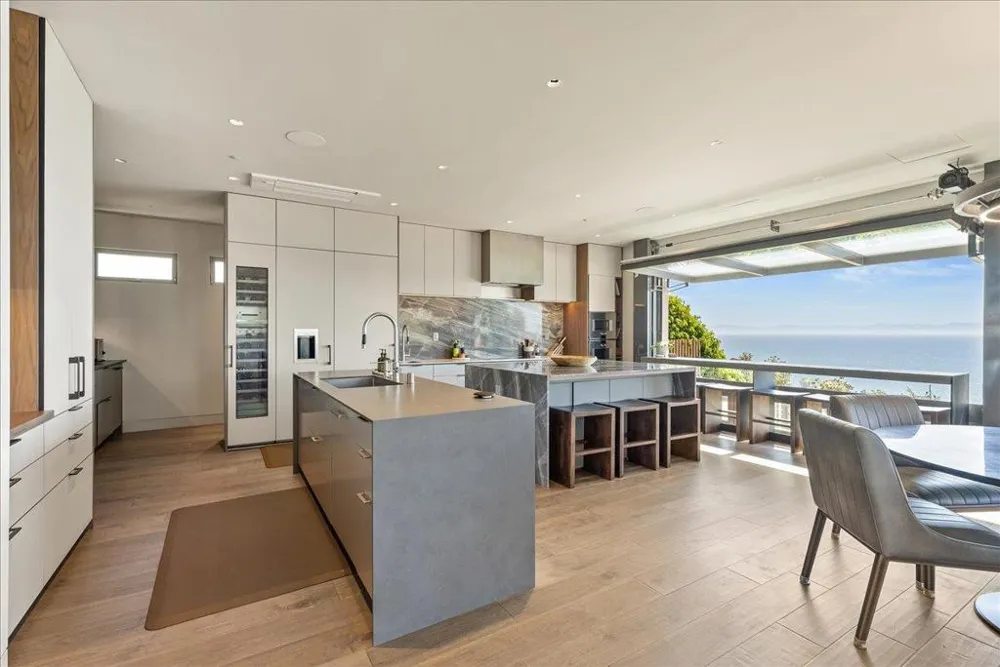 102 Long Leaf Lane Aptos, CA 95003