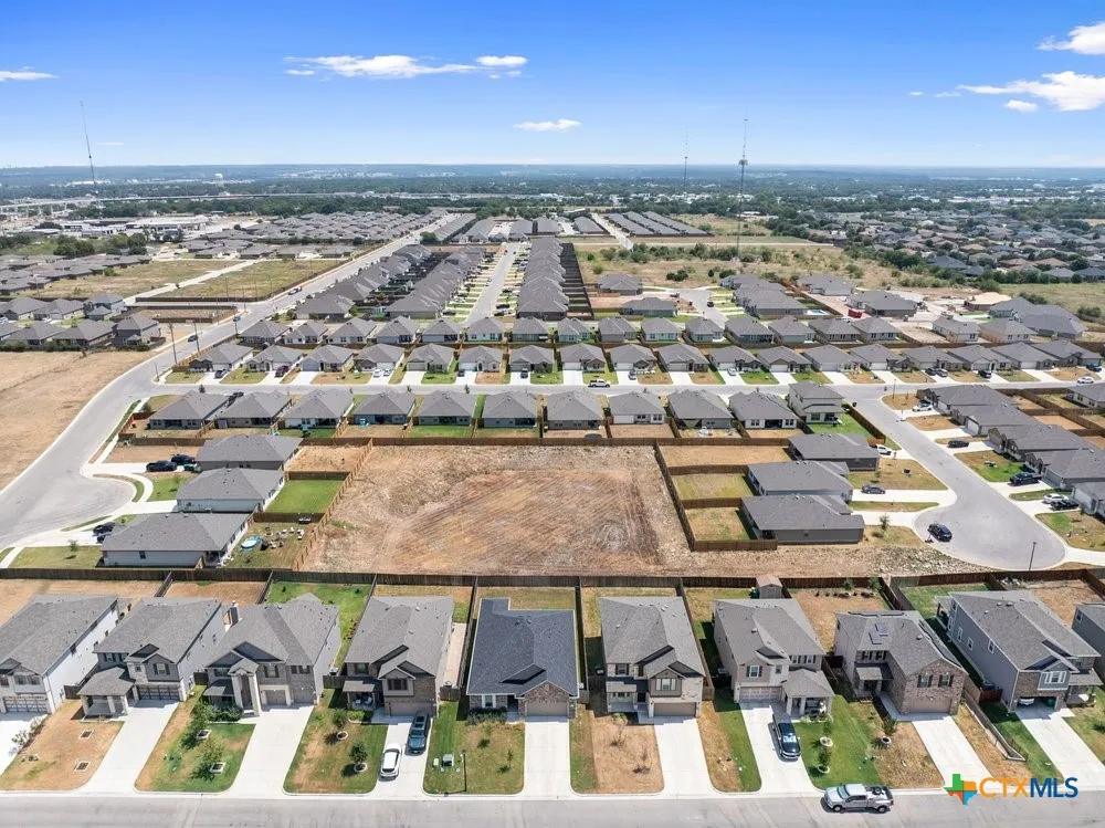 1329 Long Creek Lane Belton, TX 76513