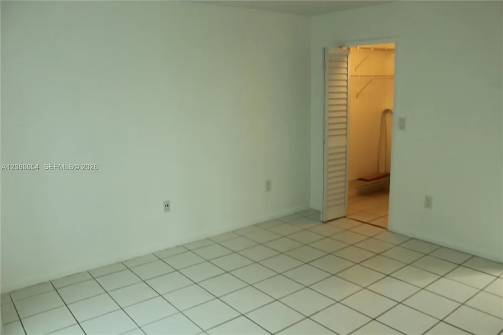 11750 SW 18th St #502-1 Miami, FL 33175