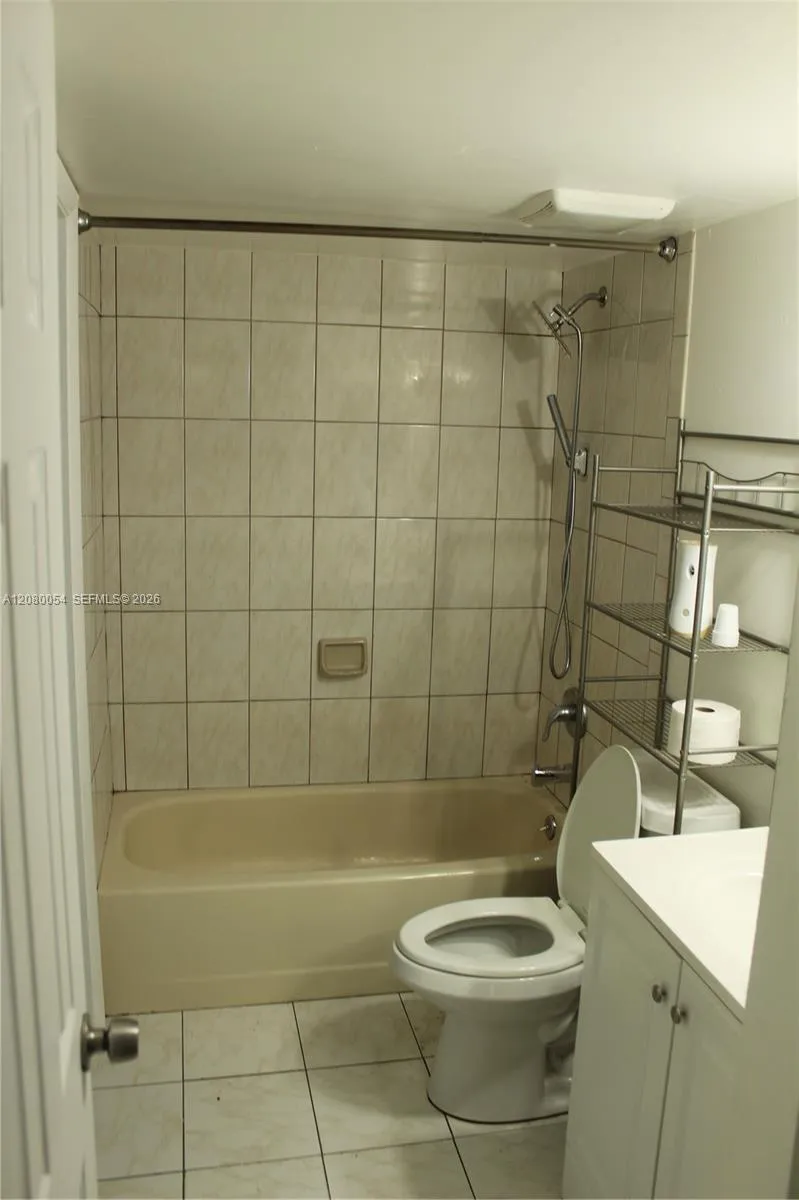 11750 SW 18th St #502-1 Miami, FL 33175