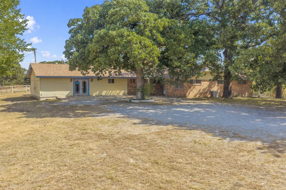 12438 Campbell Road Marietta, OK 73448