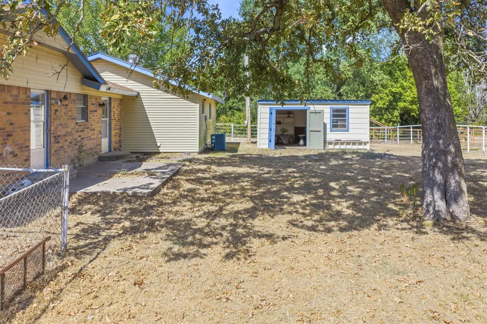 12438 Campbell Road Marietta, OK 73448