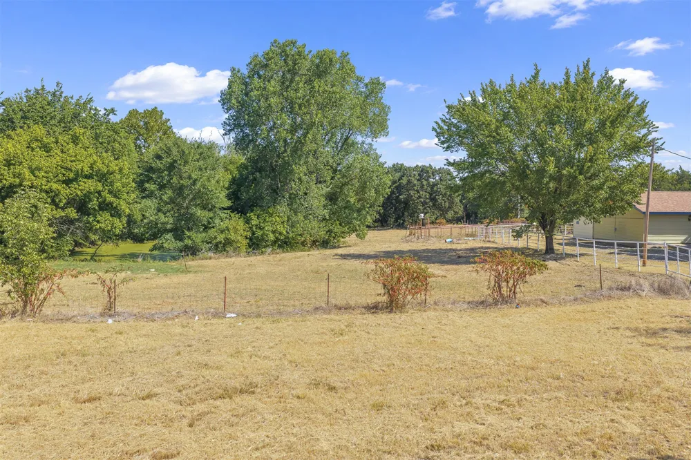 12438 Campbell Road Marietta, OK 73448
