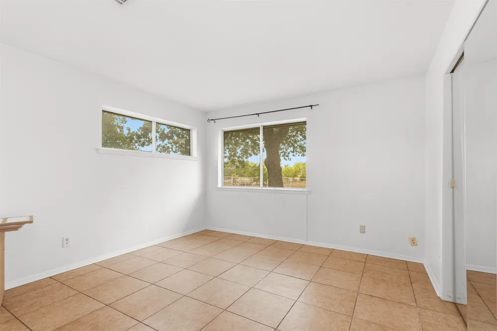 12438 Campbell Road Marietta, OK 73448
