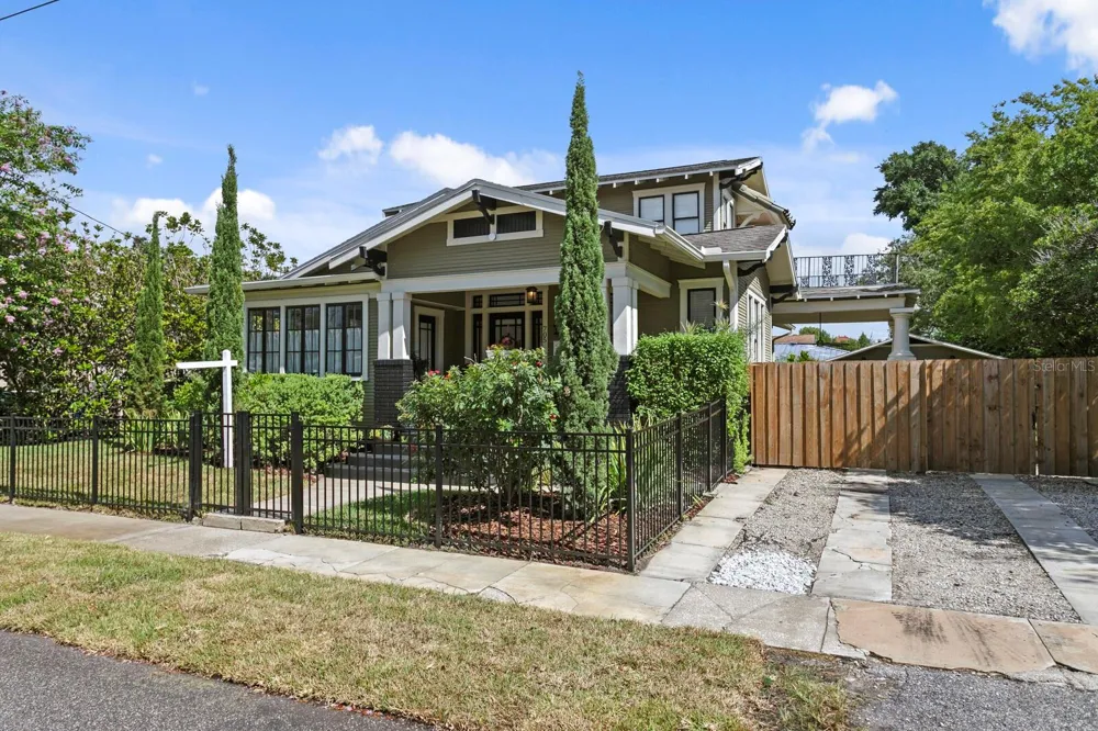 705 W WEST STREET Tampa, FL 33602