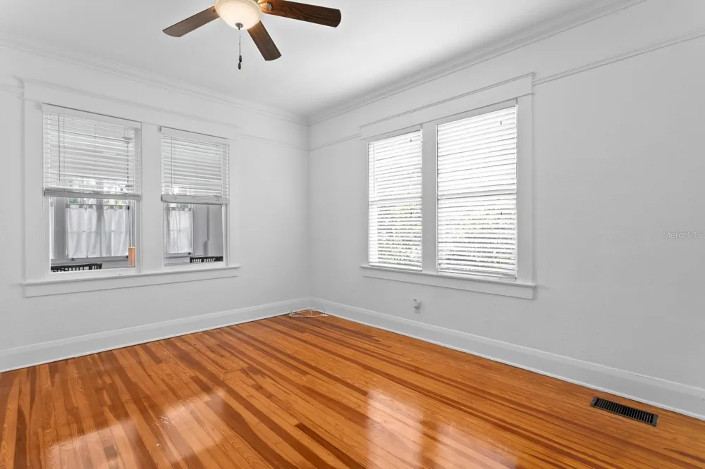 705 W WEST STREET Tampa, FL 33602