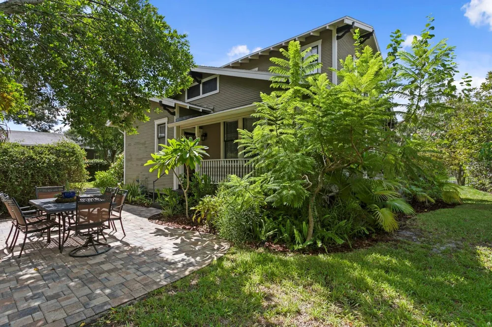 705 W WEST STREET Tampa, FL 33602