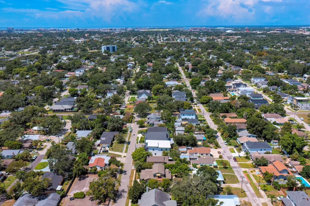 705 W WEST STREET Tampa, FL 33602