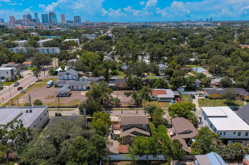 705 W WEST STREET Tampa, FL 33602