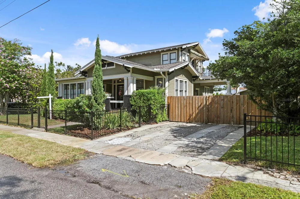 705 W WEST STREET Tampa, FL 33602