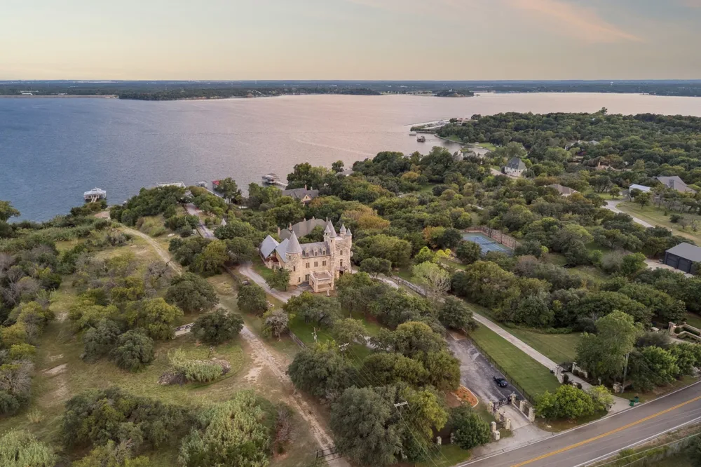 9888 Boat Club Road Fort Worth, TX 76179