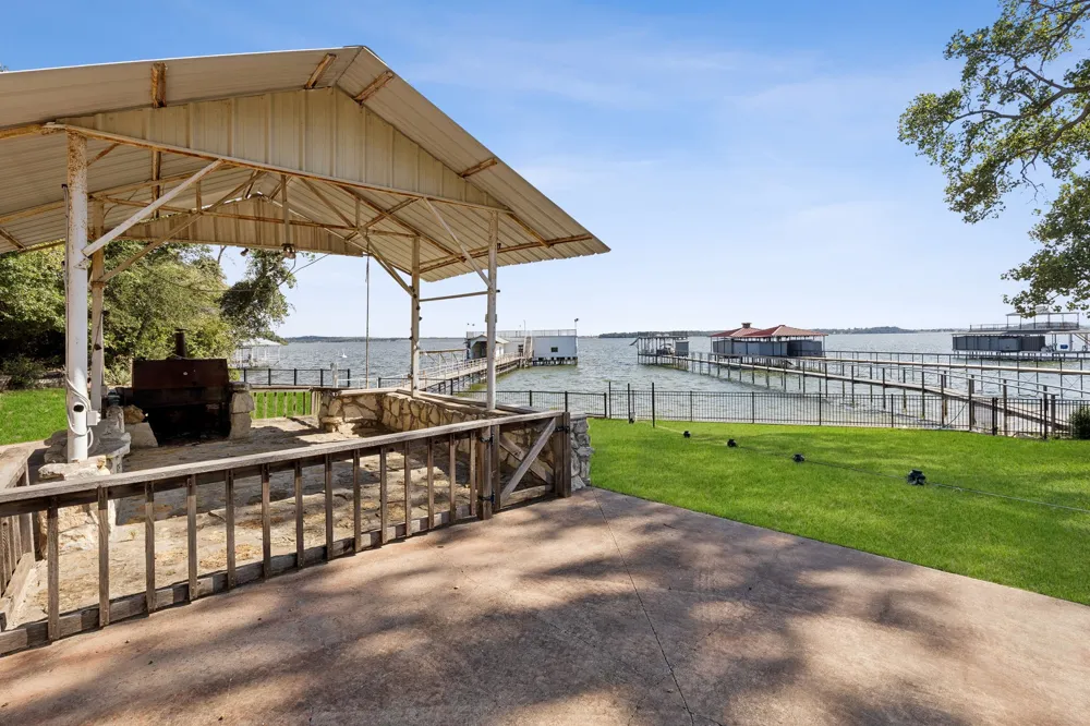 9888 Boat Club Road Fort Worth, TX 76179
