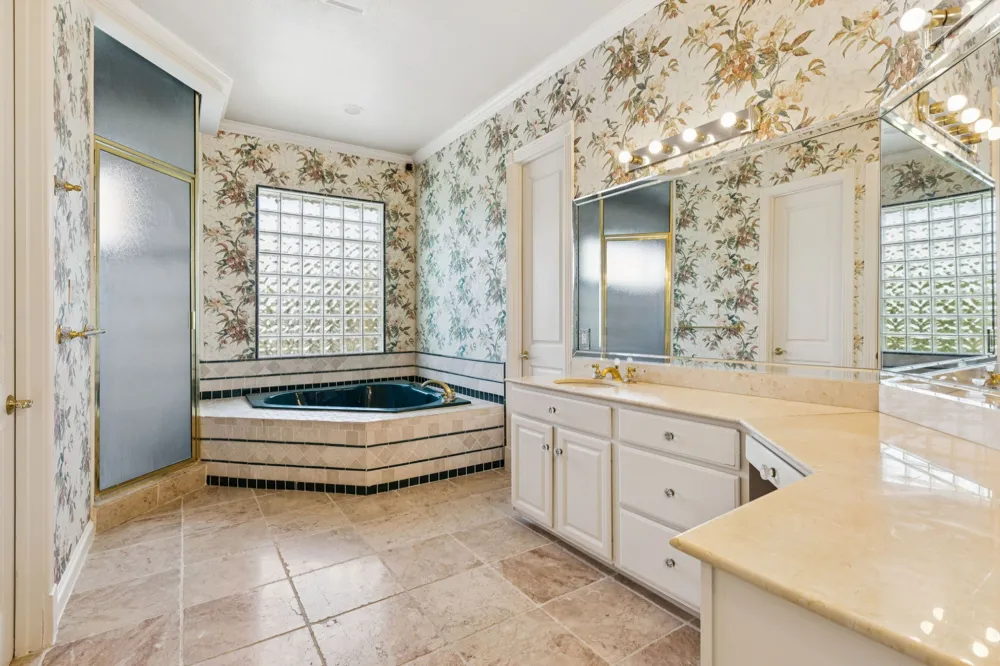 9888 Boat Club Road Fort Worth, TX 76179