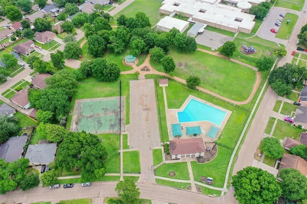 6902 Feather Creek Drive Houston, TX 77086