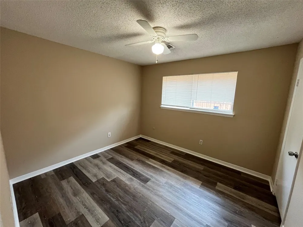6902 Feather Creek Drive Houston, TX 77086