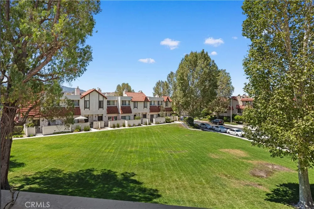 27640 Nugget Drive #3 Canyon Country, CA 91387
